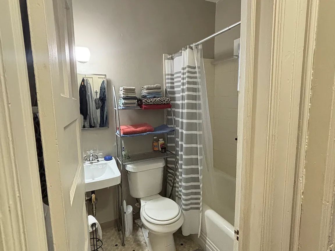 114 Crescent Ave APT 3, Buffalo, NY 14214