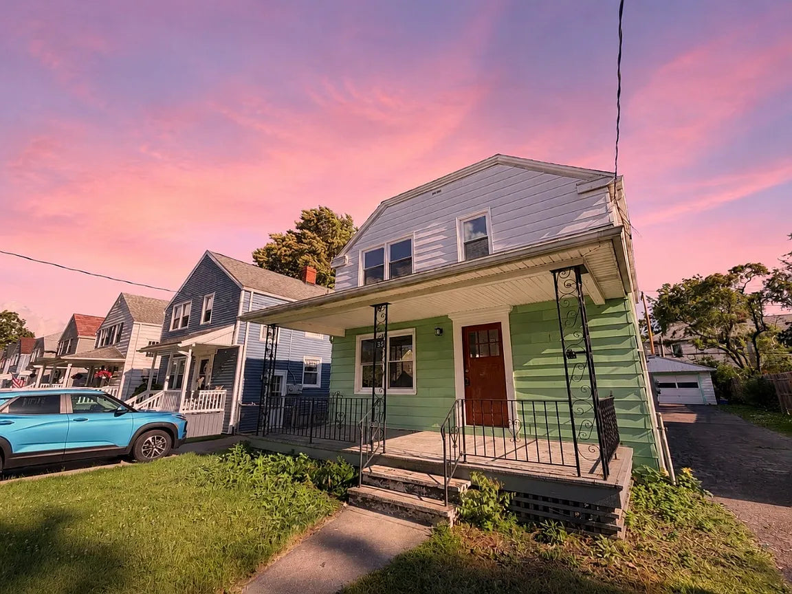 2 bed 1 bath - 135 Kimberly Ave Floor 2, Buffalo, NY 14220