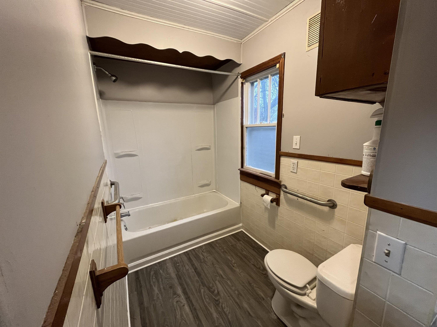 2 bed 1 bath - 487 25th Street - Lower Niagara Falls, NY 14303