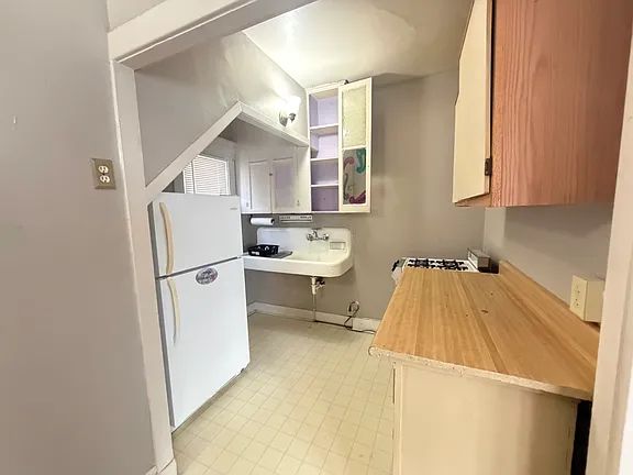 147 Wallace Ave #2, Buffalo, NY 14214