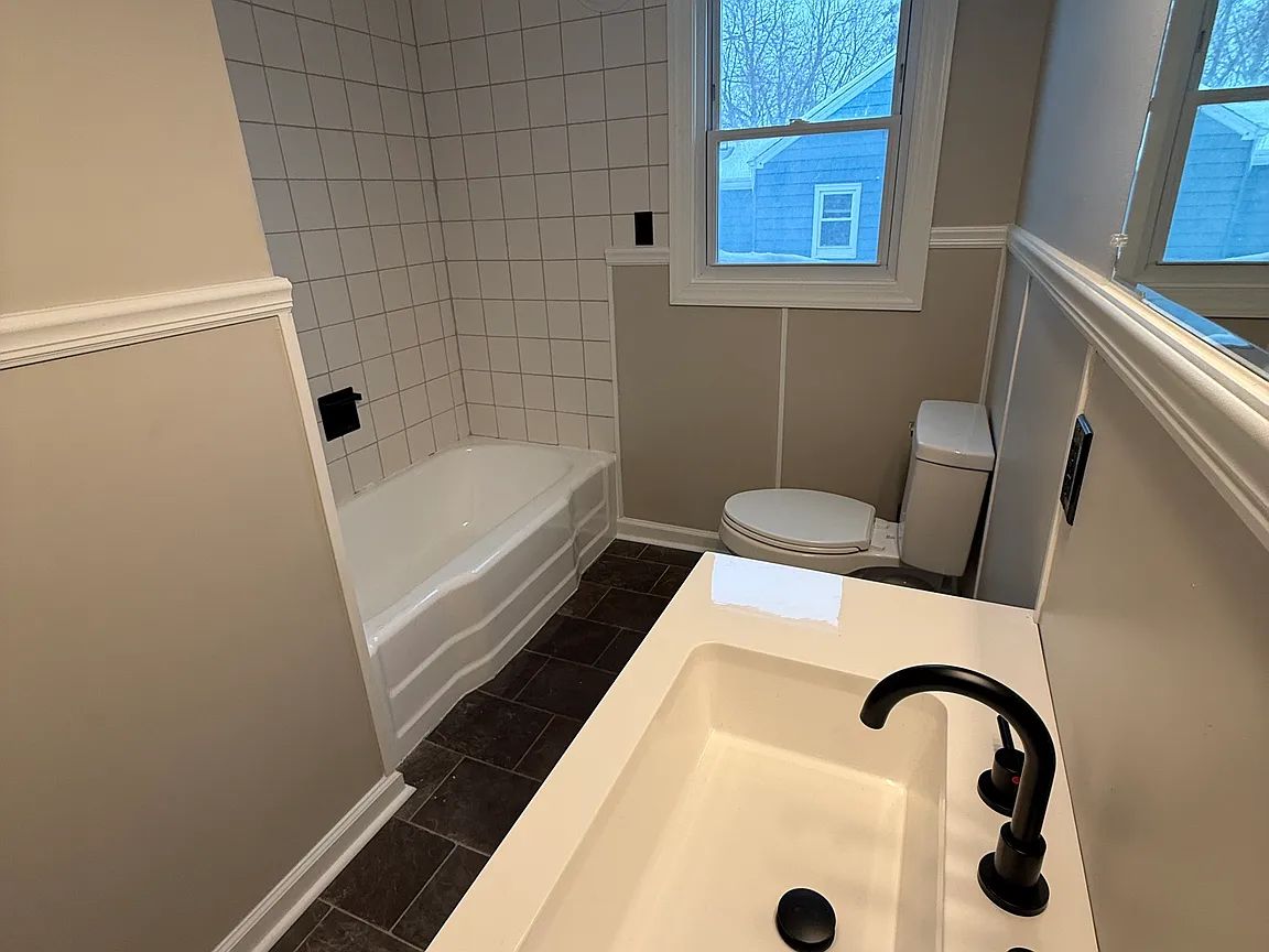 3 bed 1 bath - 154 Harlem Rd Floor 1, Buffalo, NY 14224