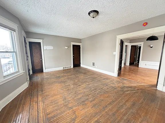 3 bed 1 bath - 171 Taunton Pl Unit 2, Buffalo, NY 14216