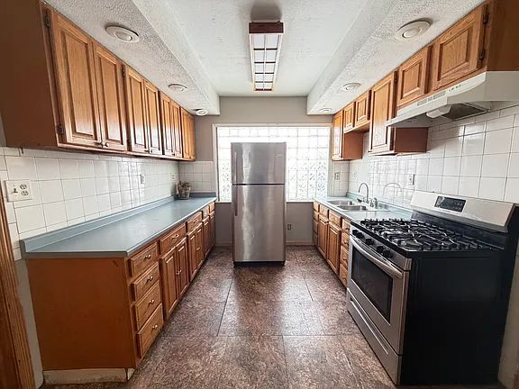 3 bed 1 bath - 171 Taunton Pl Unit 2, Buffalo, NY 14216