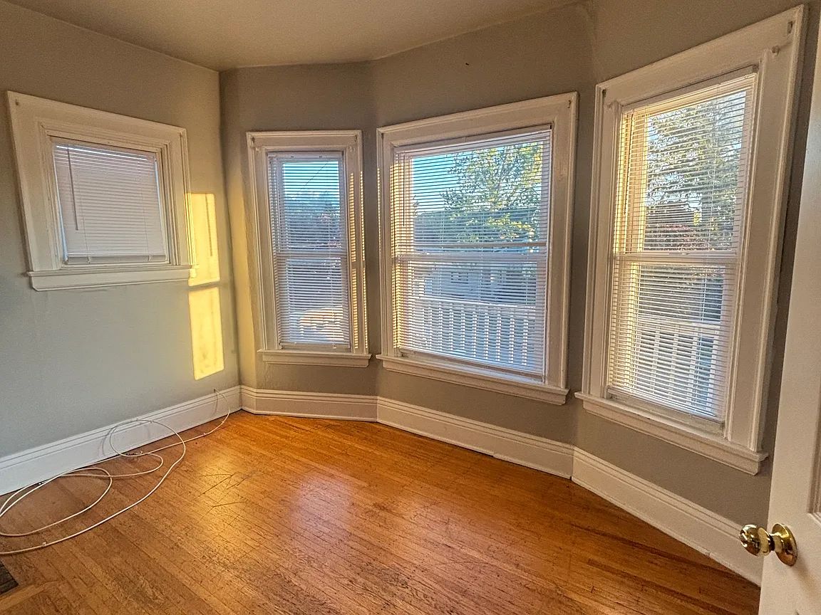 172 Hedley Pl UNIT 2, Buffalo, NY 14208