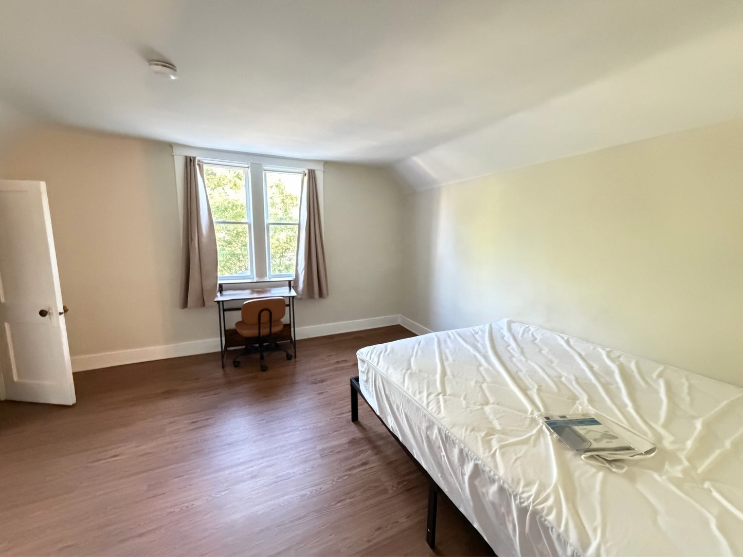 5 bed 1 bath - 99 Custer Street - 1 Buffalo, NY 14214