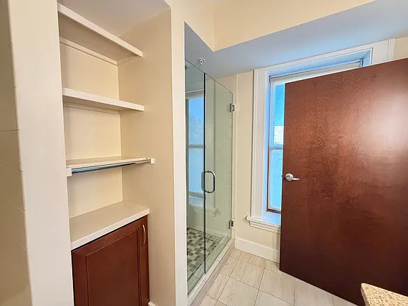 1 bed 2 bath - 111 Genesee St, APT 200, Buffalo, NY 14203