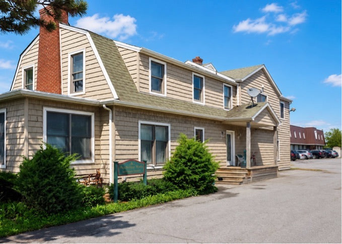 1 bed 1 bath - 340 Harris Hill Road Buffalo, NY 14221