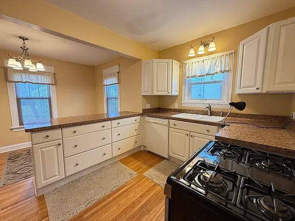 2 bed 1 bath- 37 Arlington Rd #1, Buffalo, NY 14221