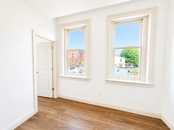 2 bed 1 bath - 319 Connecticut St, # 2, Buffalo, NY 14213