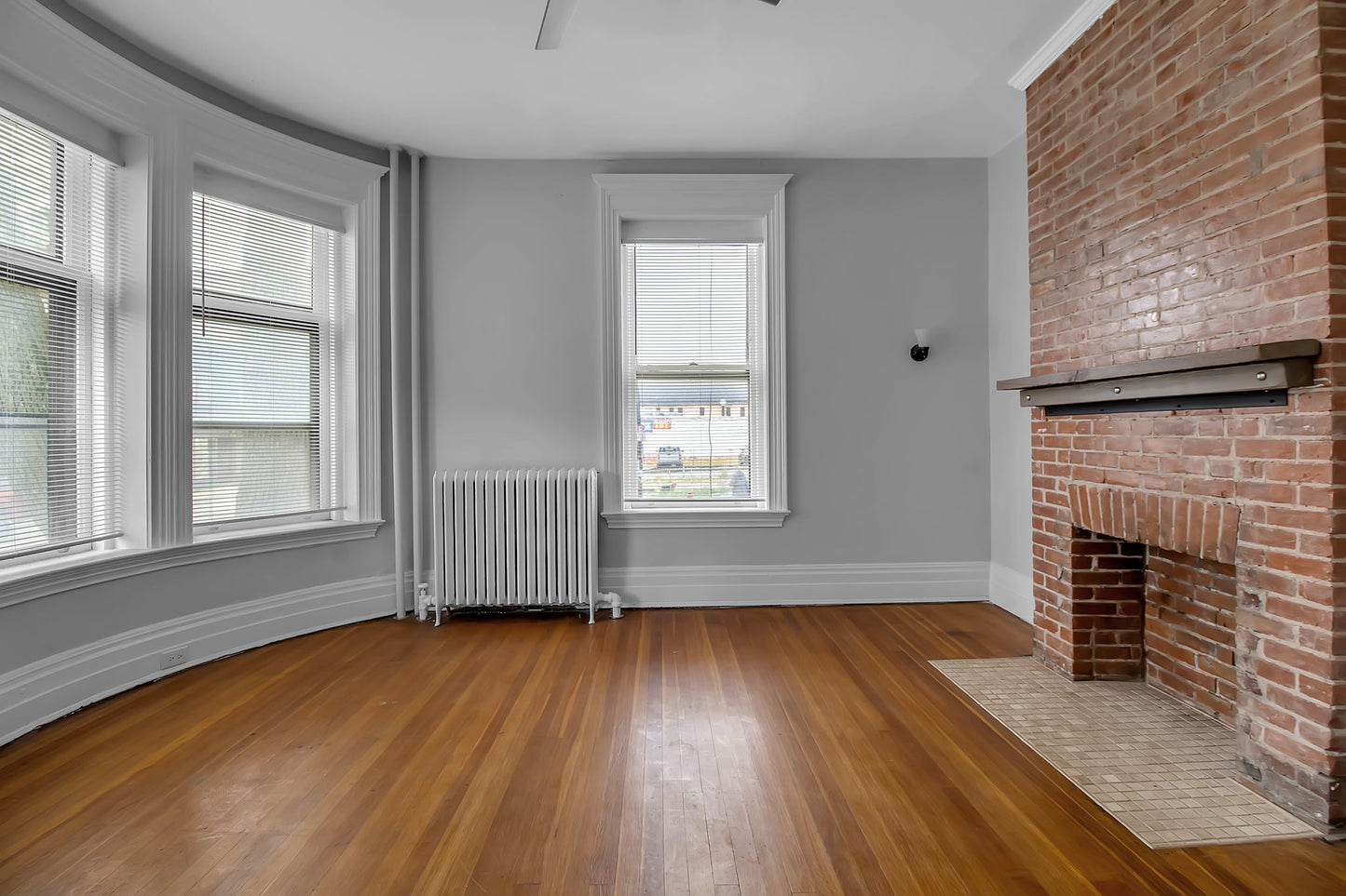 3 bed 1 bath - 215 Allen Street - 1 Buffalo, NY 14201