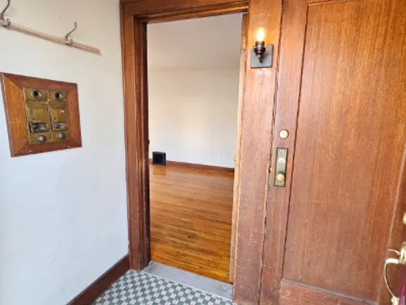 2 bed 1 bath- 175 Hamilton Dr #1, Buffalo, NY 14226