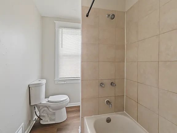 3 bed 1 bath - 23 Custer St FLOOR 2, Buffalo, NY 14214