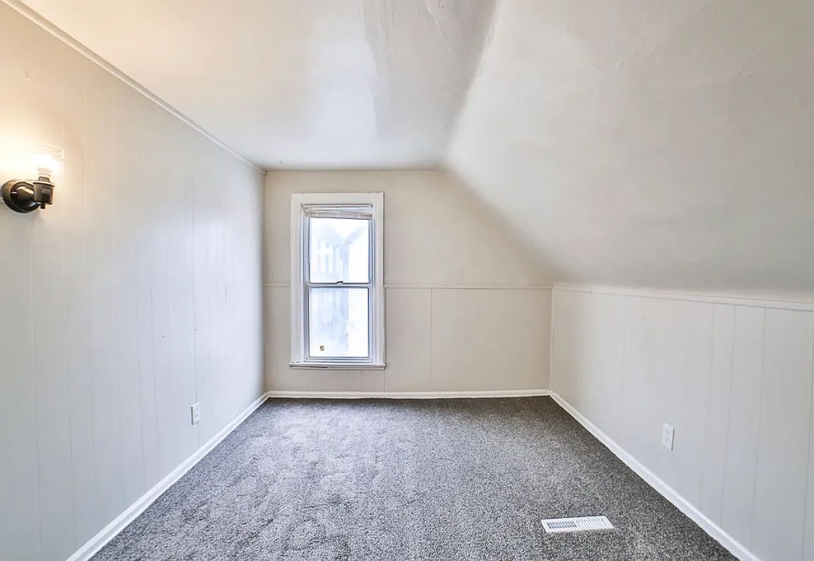 2 bed 1 bath - 247 Barton St Unit 1, Buffalo, NY 14213