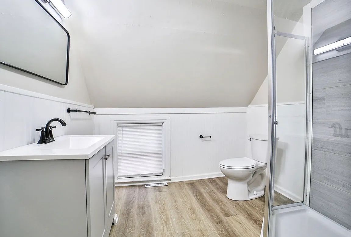 2 bed 1 bath - 247 Barton St Unit 1, Buffalo, NY 14213