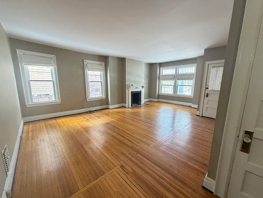 2 bed 1 bath- 261 Richmond Ave #1, Buffalo, NY 14222