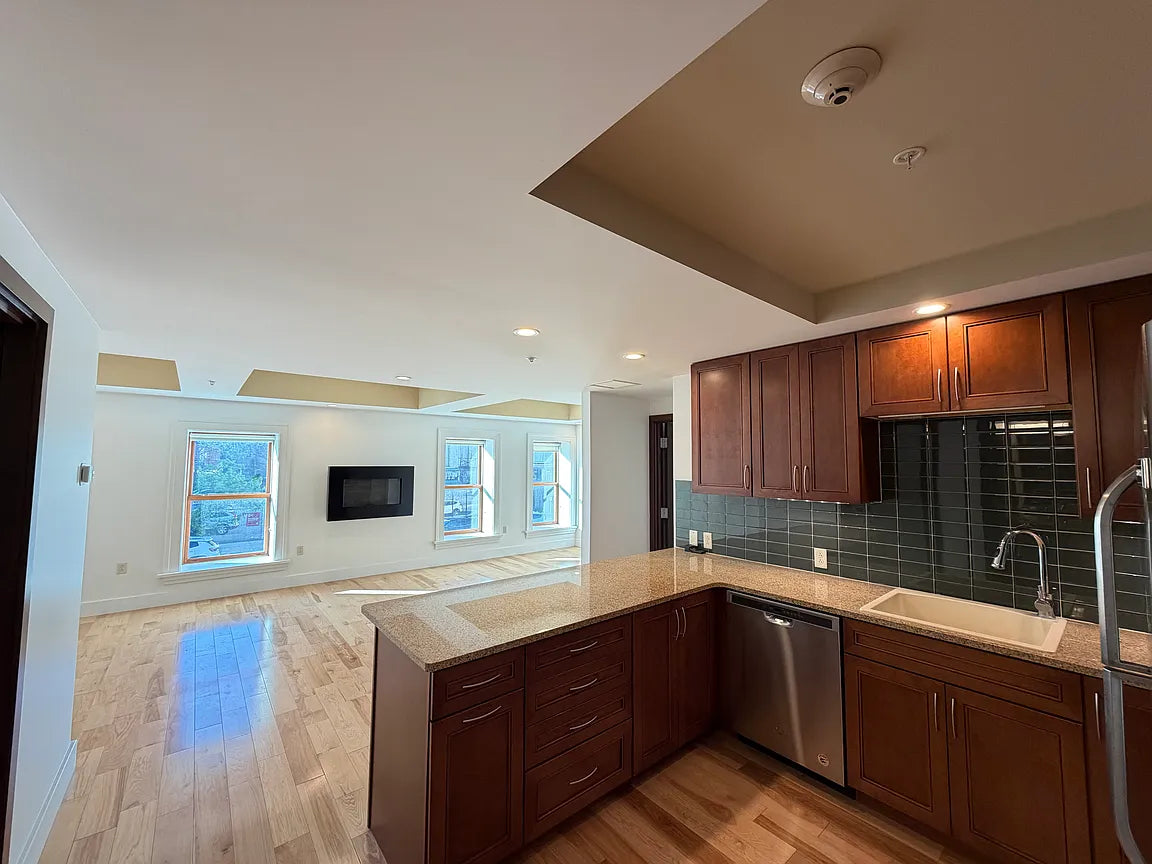 1 bed 2 bath - 111 Genesee St, APT 201, Buffalo, NY 14203