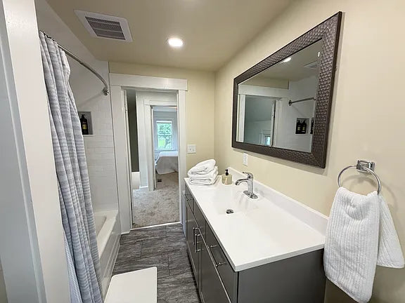 3 bed 1.5 bath - 57 Caswell St, Lancaster, NY 14086
