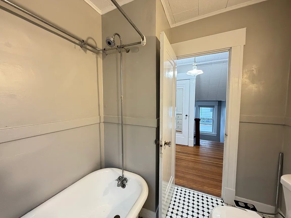 3 bed 2 bath - 29 Crowley Ave, Buffalo, NY 14207