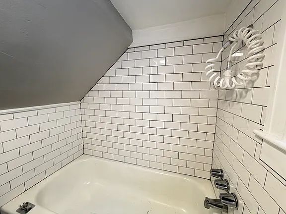 3 bed 2 bath - 29 Crowley Ave, Buffalo, NY 14207