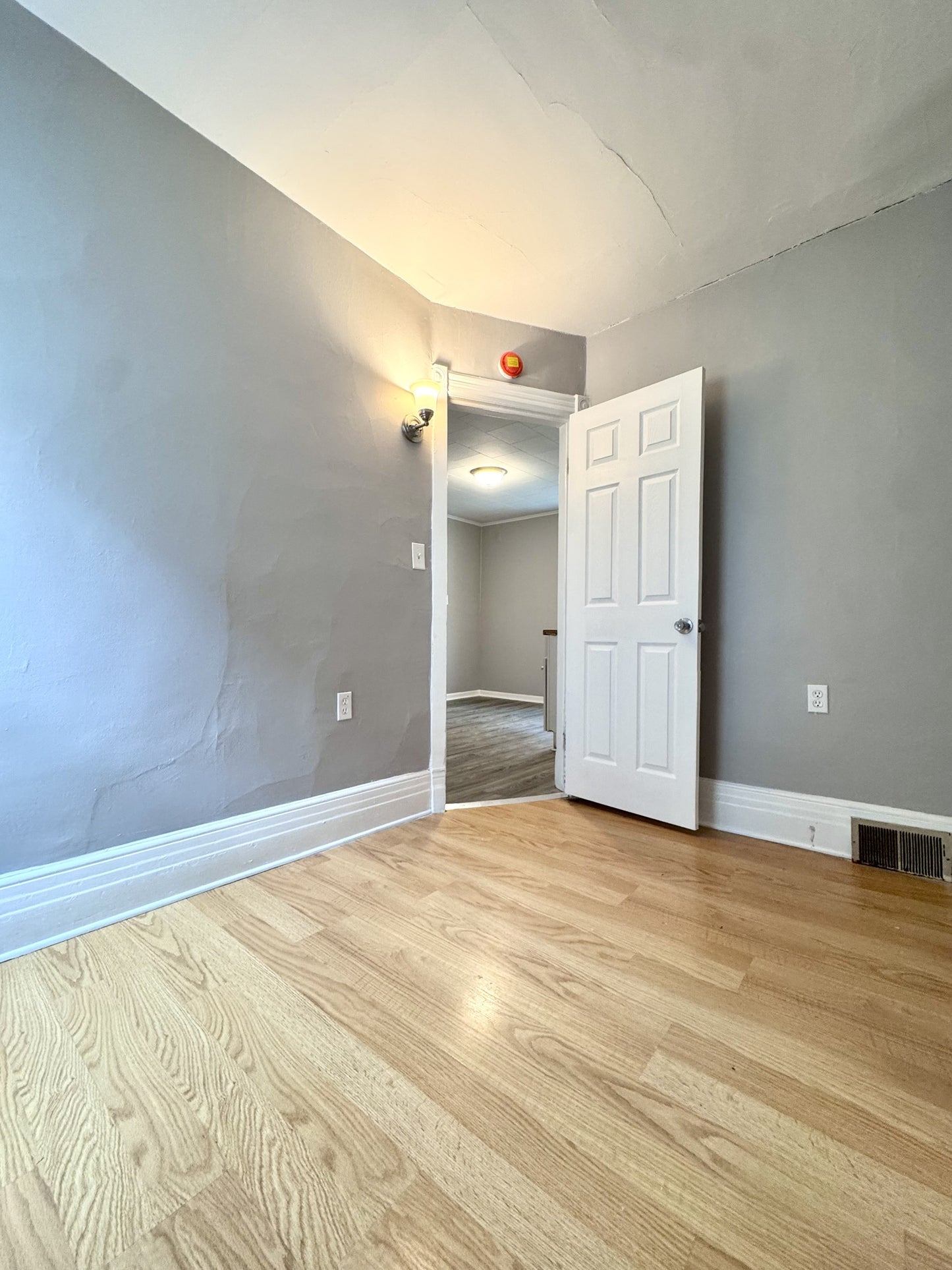 3 bed 1 bath - 339 Hampshire Street - 2 Buffalo, NY 14213