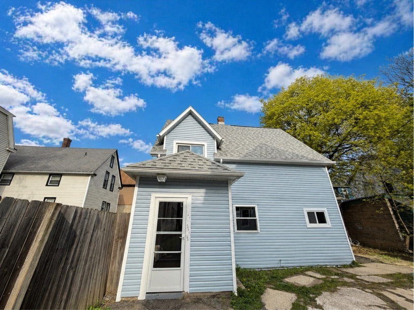 1 bed 1 bath - 111 Southside Parkway - Back House Lower Buffalo, NY 14220