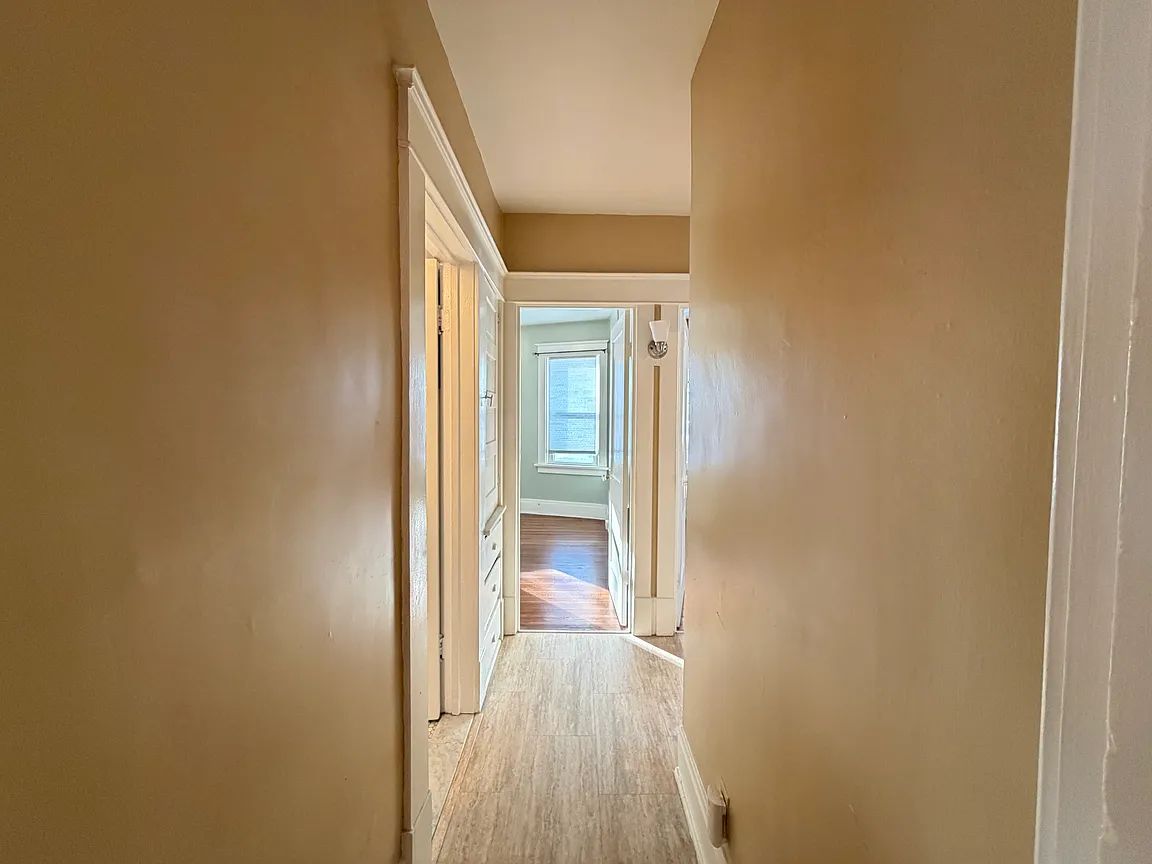 3 bed 1 bath - 300 N Park Ave Unit 2, Buffalo, NY 14216