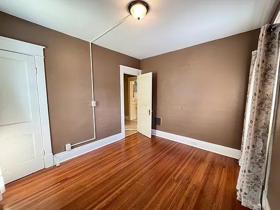 3 bed 1 bath - 300 N Park Ave Unit 2, Buffalo, NY 14216