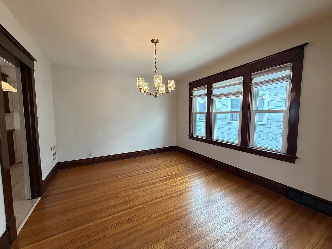 3 bed 1 bath - 300 N Park Ave Unit 2, Buffalo, NY 14216