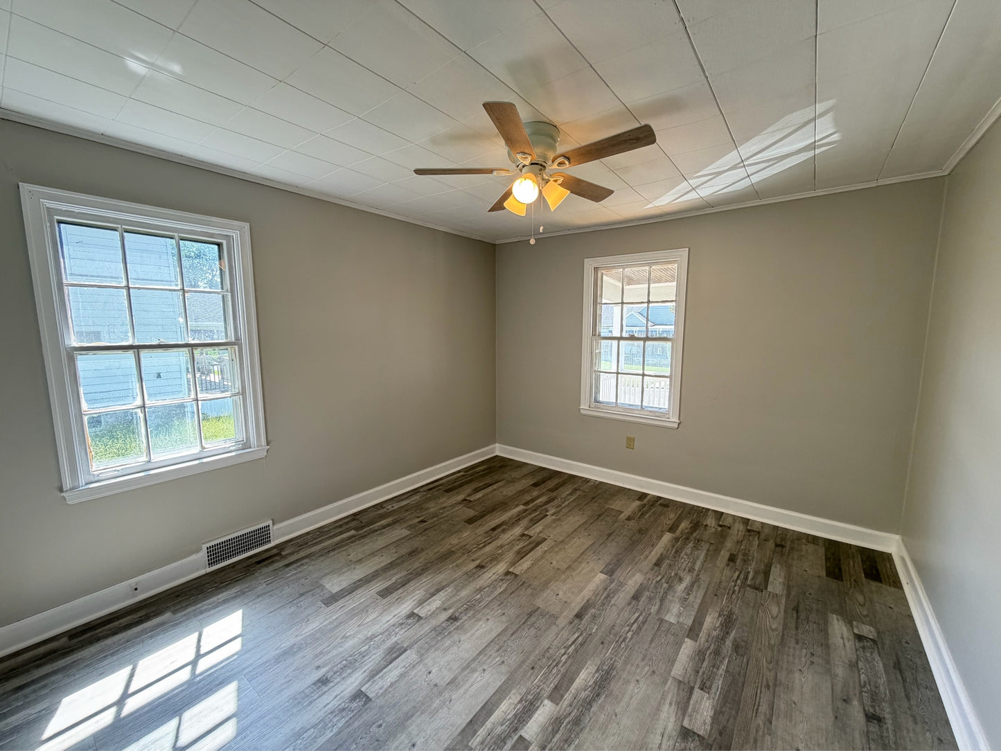 2 bed 1 bath - 1192 Haeberle Avenue Niagara Falls, NY 14301