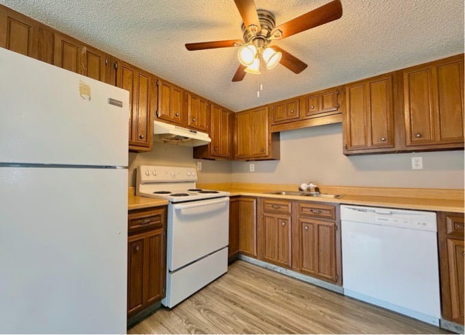2 bed 1 bath - 6305 Robinson Rd-#4 Lockport, NY 14094