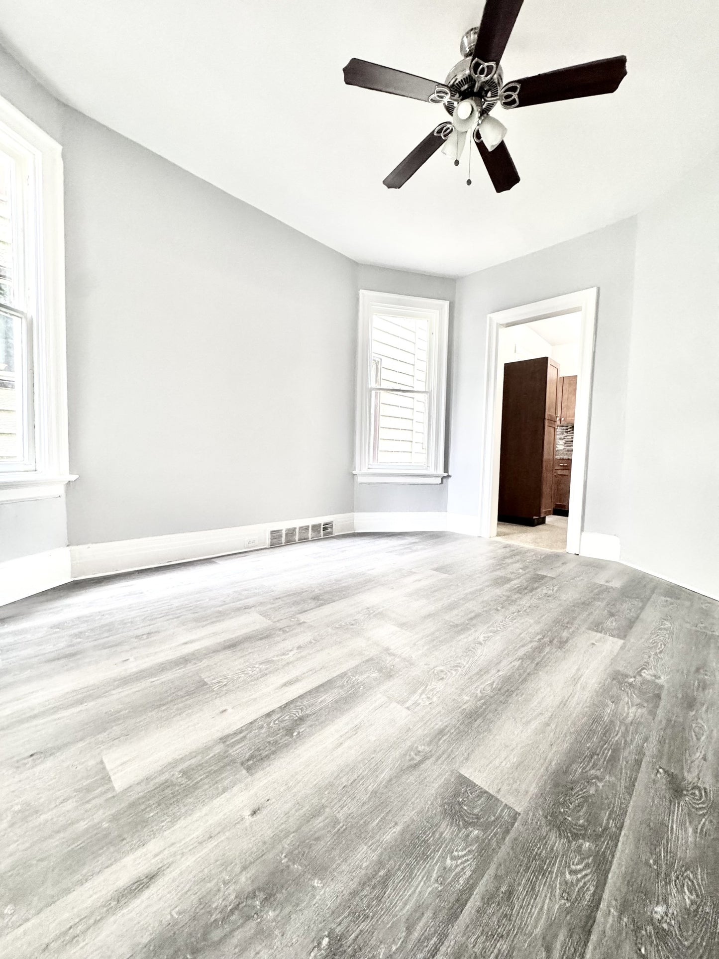 3 bed 1 bath - 339 Hampshire Street - 1 Buffalo, NY 14213