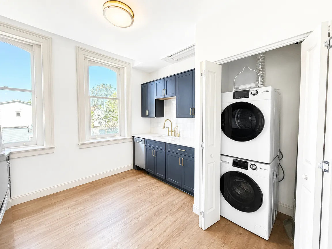 2 bed 1 bath - 319 Connecticut St, # 2, Buffalo, NY 14213