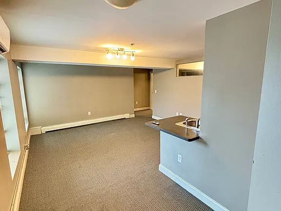 31 Tamarack St #202 Buffalo NY 14220