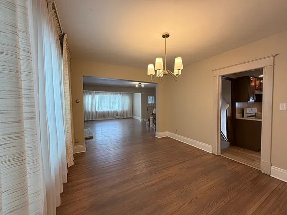 3 bed 1 bath- 300 N Park Ave Unit 1, Buffalo, NY 14216