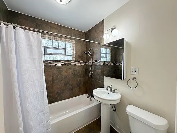 331 Bedford Ave #2, Buffalo, NY 14216