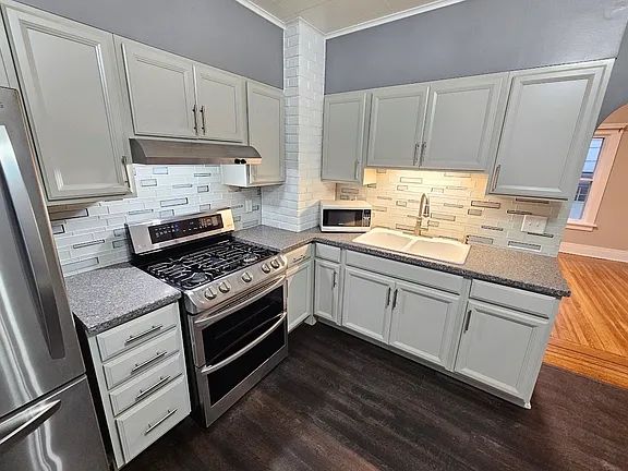 34 Rugby Rd, Buffalo, NY 14216