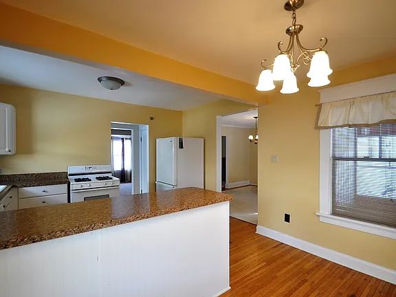 37 Arlington Rd #1, Buffalo, NY 14221