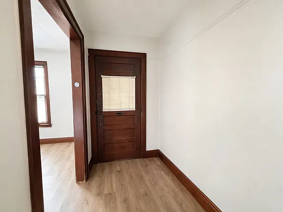 3 bed 1 bath- 510 Connecticut St #1, Buffalo, NY 14213
