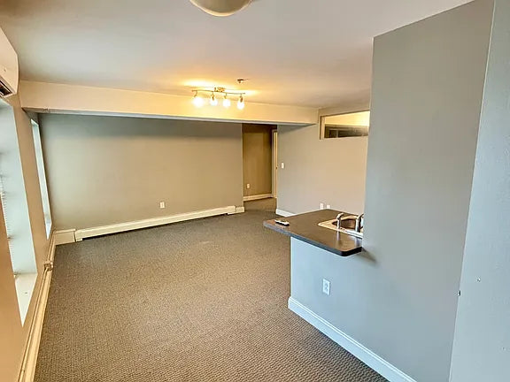 31 Tamarack St #202, Buffalo NY 14220