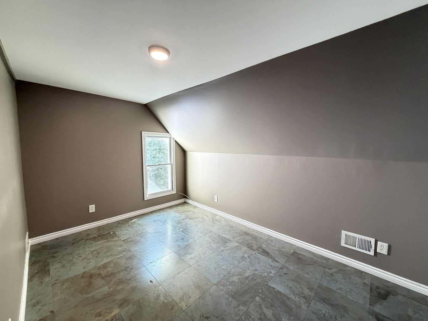 4 bed 2 bath - 11 Pooley Place - Front House Buffalo, NY 14213