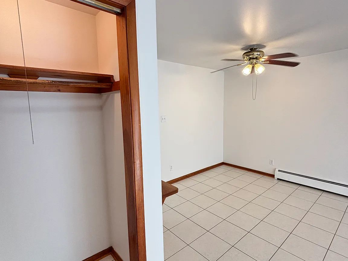 406 Joe McCarthy Dr, Buffalo, NY 14228