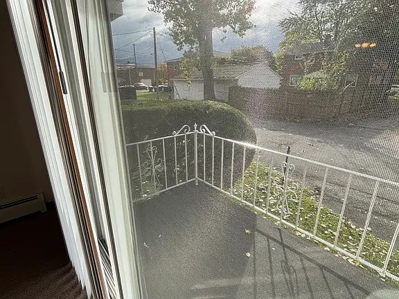 406 Joe McCarthy Dr, Buffalo, NY 14228