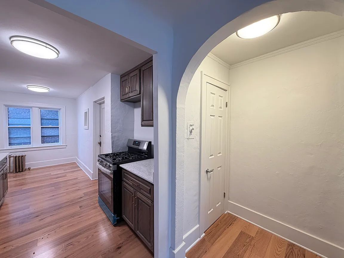 408 Lincoln Pkwy #8, Buffalo, NY 14216