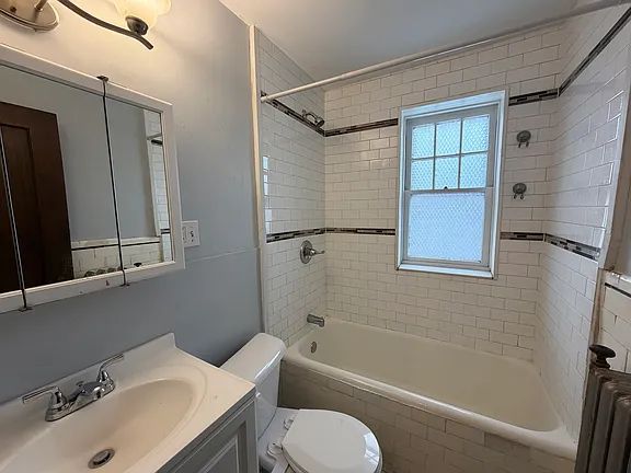 408 Lincoln Pkwy #9, Buffalo, NY 14216