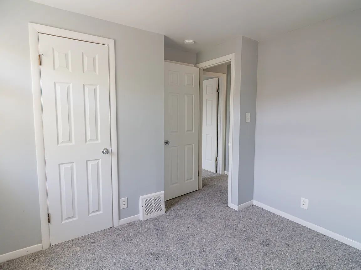 418 Joe McCarthy Dr #2, Buffalo, NY 14228