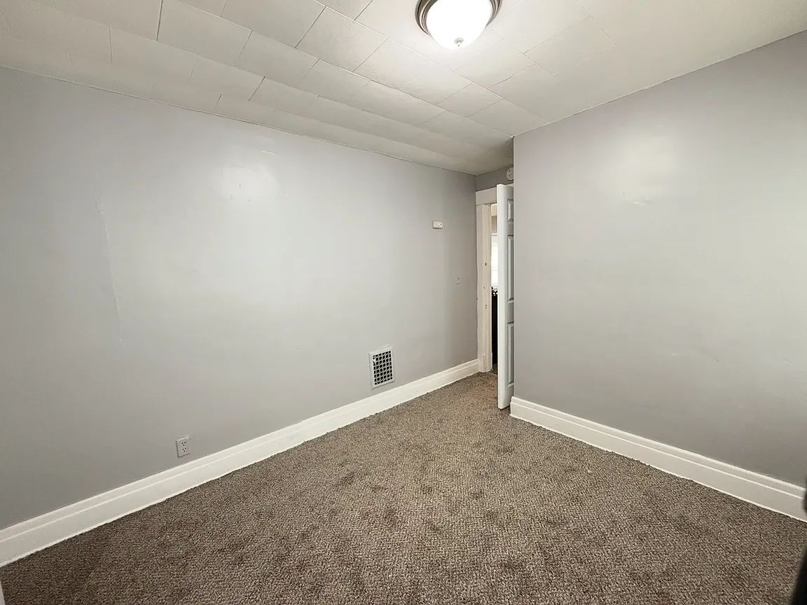 423 Lisbon Ave FLOOR 1, Buffalo, NY 14215