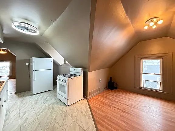 3 bed 1 bath - 429 Prospect Ave #5, Buffalo, NY 14201