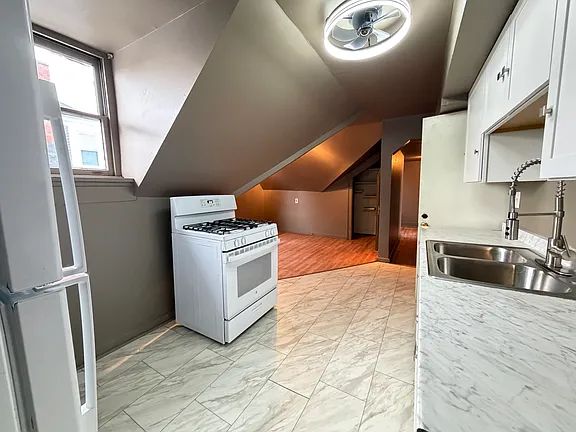 3 bed 1 bath - 429 Prospect Ave #5, Buffalo, NY 14201