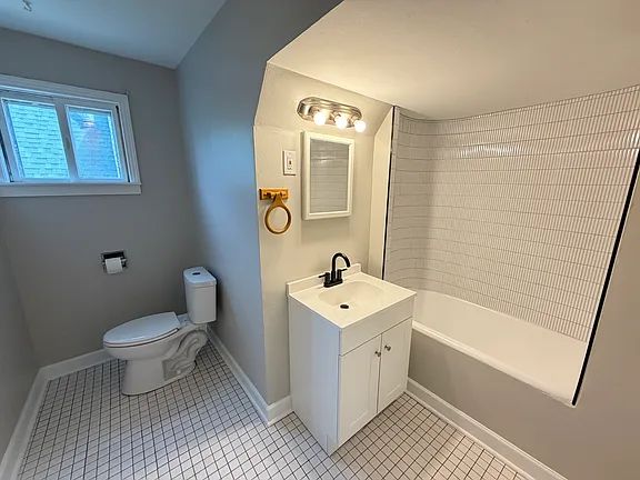 42 Peoria Ave #3, Buffalo, NY 14206