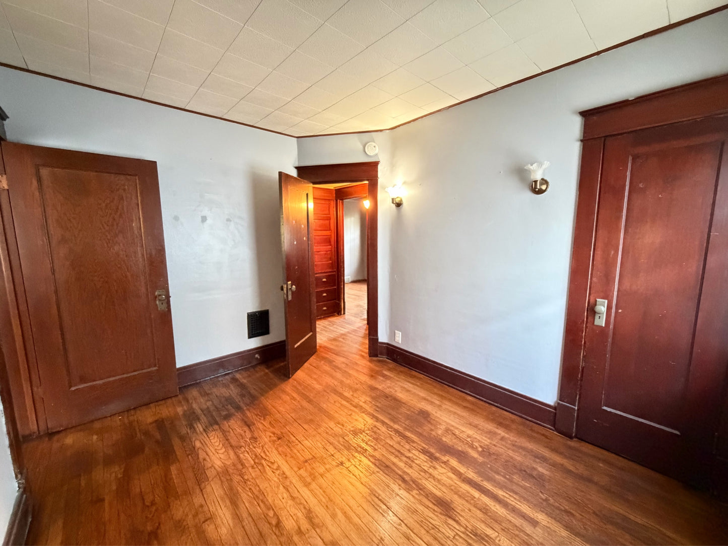 3 bed 1 bath - 418 Colvin Avenue - Upper Buffalo, NY 14216
